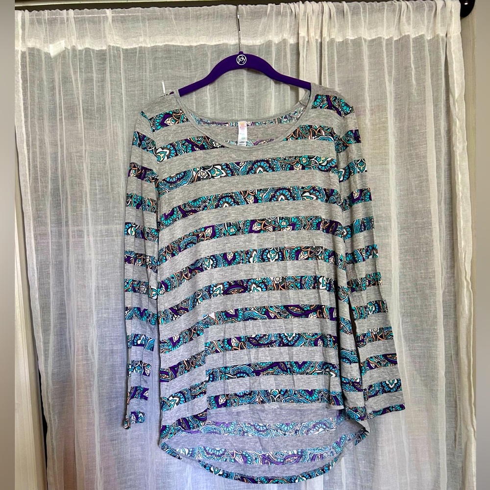 LuLaRoe Small Grey, Blue, and Purple Patterned Striped Lynnae Long Sleeve Shirt